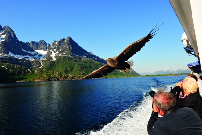 A Lofoten-szigetek csodái: csoportos utazás magyar idegenvezetéssel 2025.08.20-25.