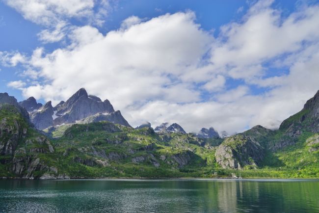 A Lofoten-szigetek csodái: csoportos utazás magyar idegenvezetéssel 2025.08.20-25.