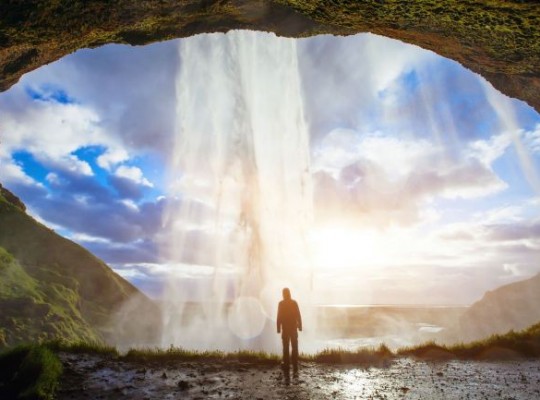 Napfogyatkozás Izlandon - kiscsoportos körutazás magyar idegenvezetéssel - 2026.08.06-13. , , , , , , , , Csoportos utazások, Nyári csoportos utak, Bono utak, Különleges ajánlatok, Felfedezőutak, Izland