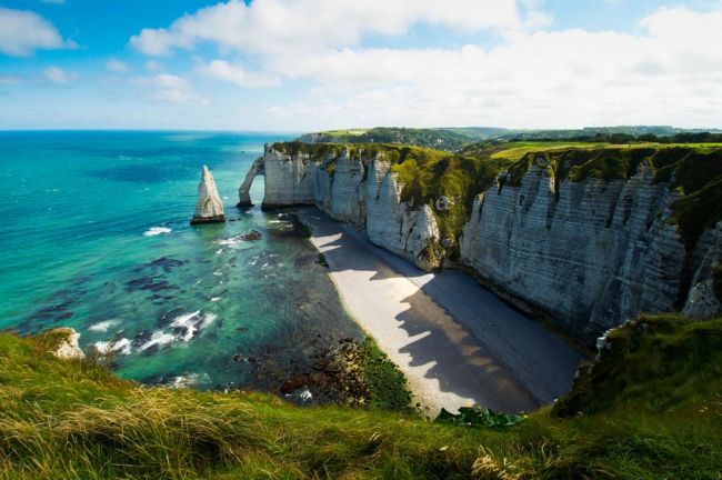 Étretat sziklás partjai